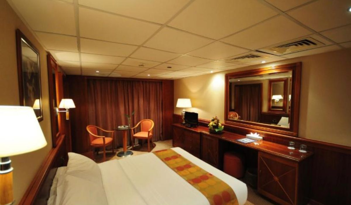 WhatsApp Image 2025-10-23 at 9.24.40 PM (5)