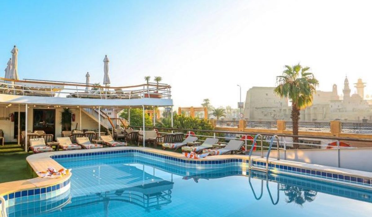 WhatsApp Image 2025-10-24 at 10.50.22 PM (3)