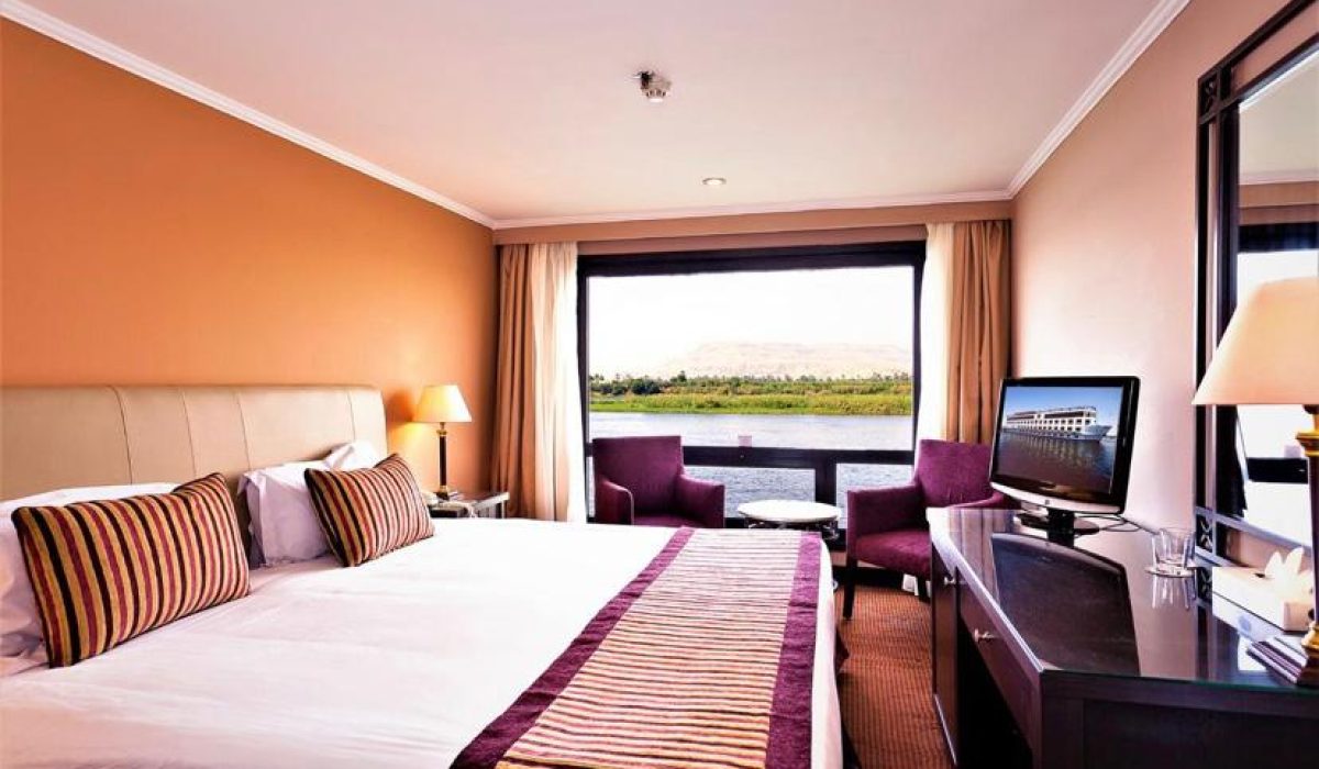 WhatsApp Image 2025-10-25 at 11.34.58 AM (1)