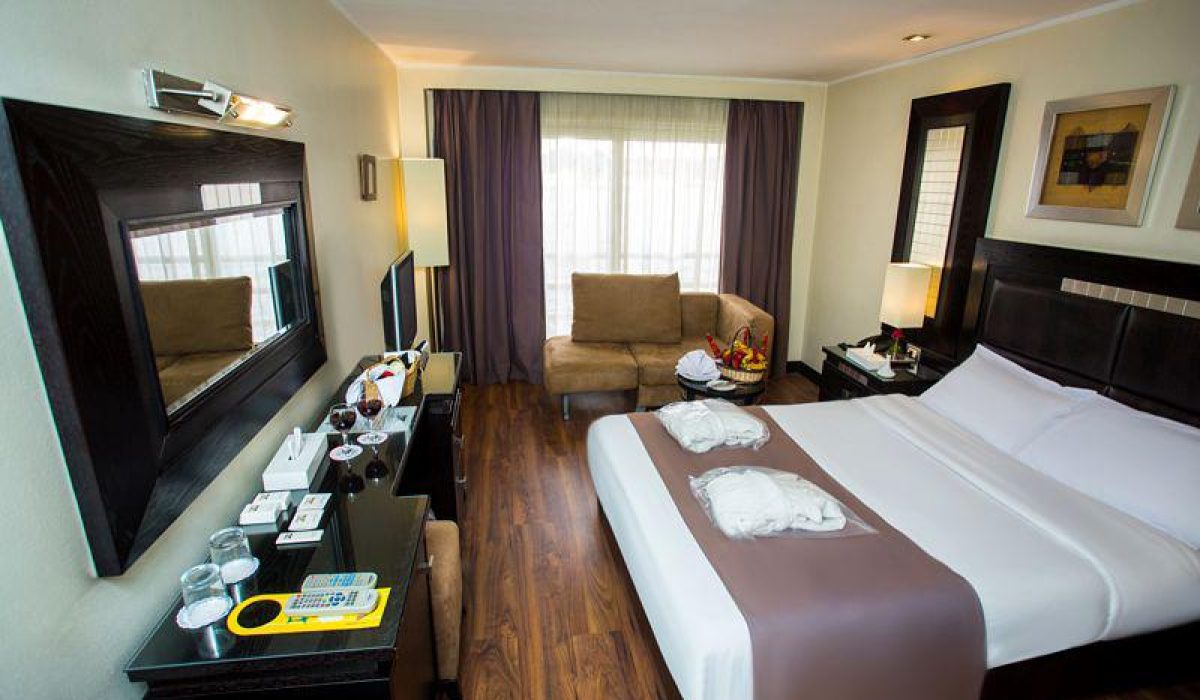 WhatsApp Image 2025-10-25 at 2.39.01 AM (1)