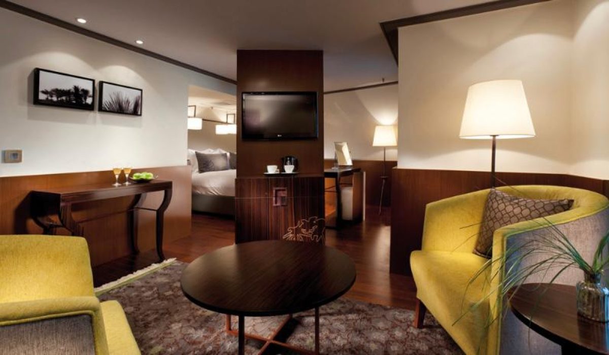 WhatsApp Image 2025-10-25 at 4.01.23 PM (1)