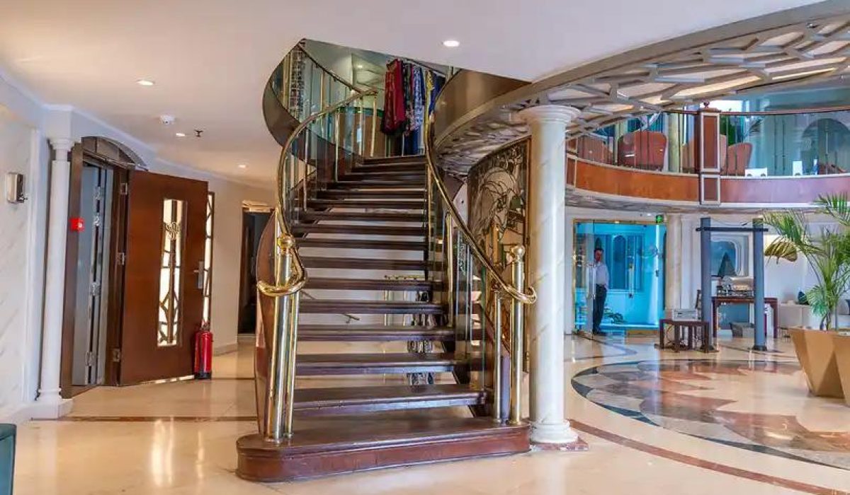 WhatsApp Image 2025-10-25 at 4.08.23 PM (2)