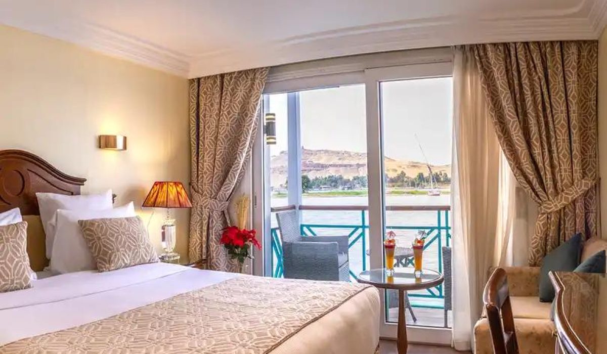 WhatsApp Image 2025-10-25 at 4.08.26 PM (1)