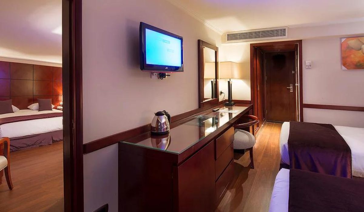 WhatsApp Image 2025-10-25 at 5.21.17 PM (2)