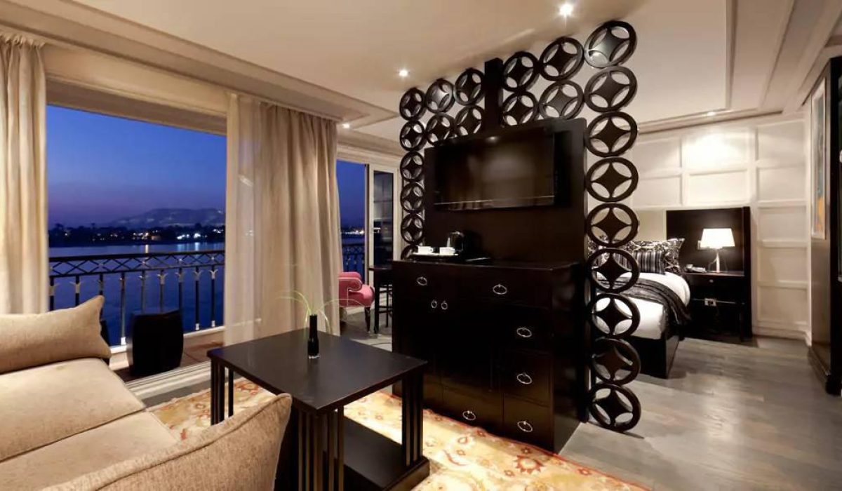 WhatsApp Image 2025-10-25 at 6.18.27 PM (1)