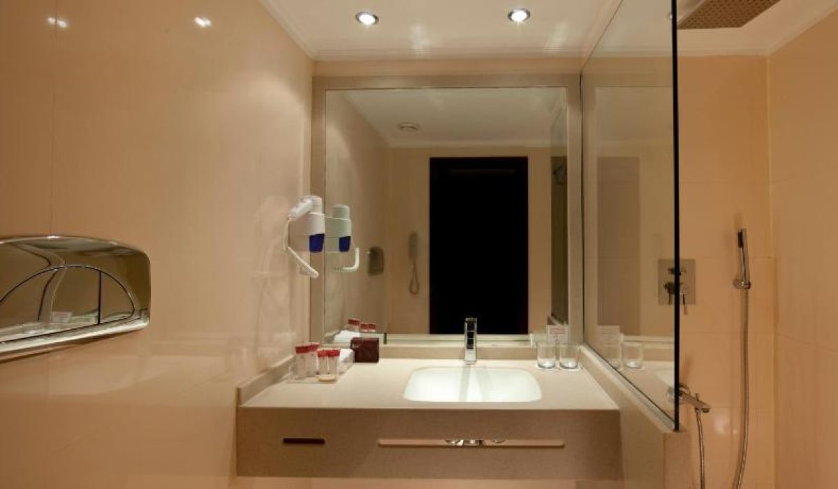 WhatsApp Image 2025-10-25 at 6.53.01 PM (1)