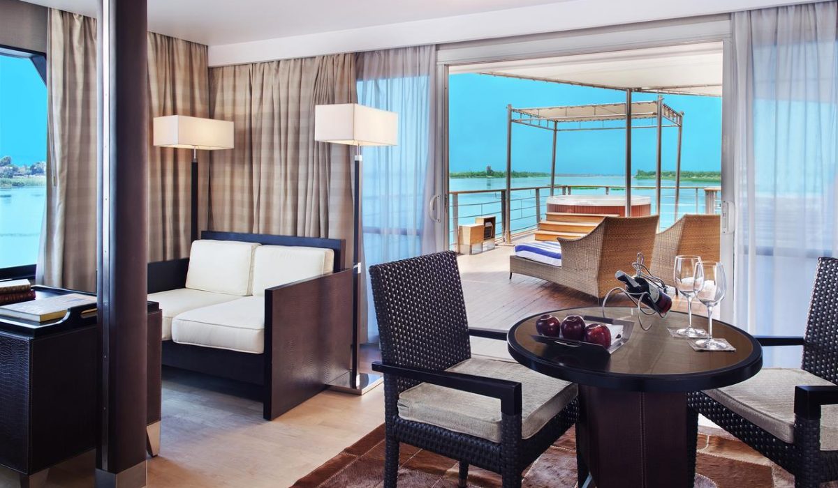 WhatsApp Image 2025-10-25 at 8.02.51 PM (3)