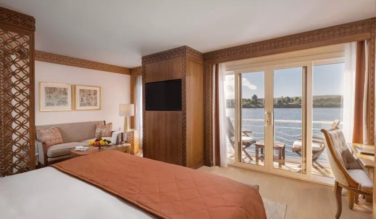 WhatsApp Image 2025-10-26 at 2.23.59 AM (1)